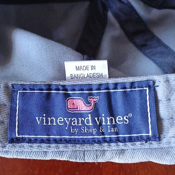 Vineyard Vines Classic Whale Logo Baseball Hat - Picture 3 of 5